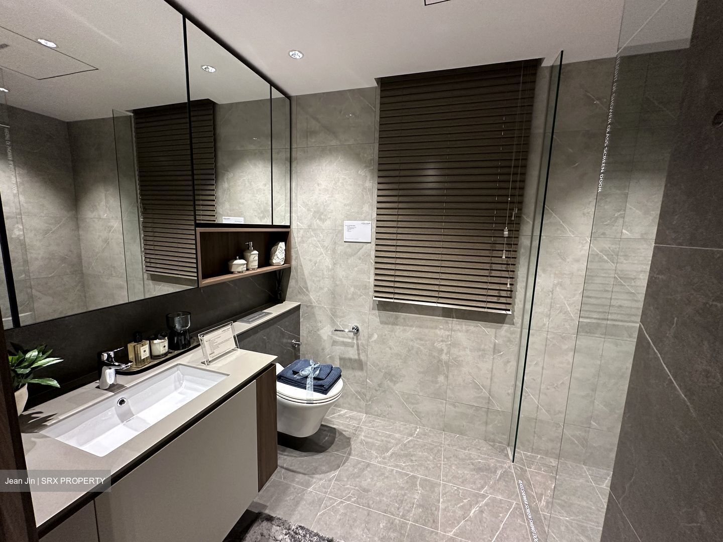 Lumina Grand (D23), Condominium #532495481
